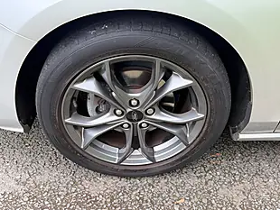 Used 2019 Ford Focus ST-Line Moondust Silver - Interior and Exterior details 14