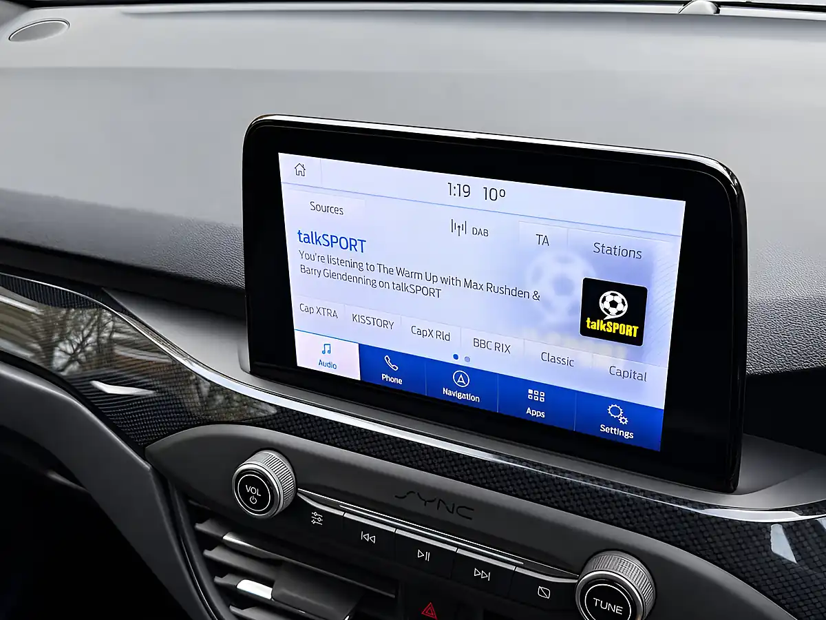Used 2019 Ford Focus ST-Line Moondust Silver - Interior and Exterior details 15