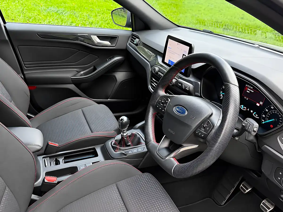 Used 2019 Ford Focus ST-Line Moondust Silver - Interior and Exterior details 2