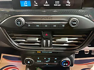Used 2019 Ford Focus ST-Line Red - Interior and Exterior details 12