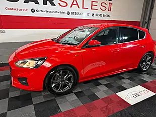 Used 2019 Ford Focus ST-Line Red - Interior and Exterior details 8