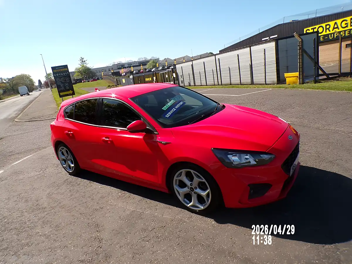 Used 2019 Ford Focus ST-Line Red - Interior and Exterior details 4