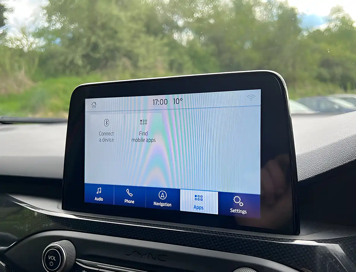 Used 2019 Ford Focus ST-Line Red - Interior and Exterior details 16