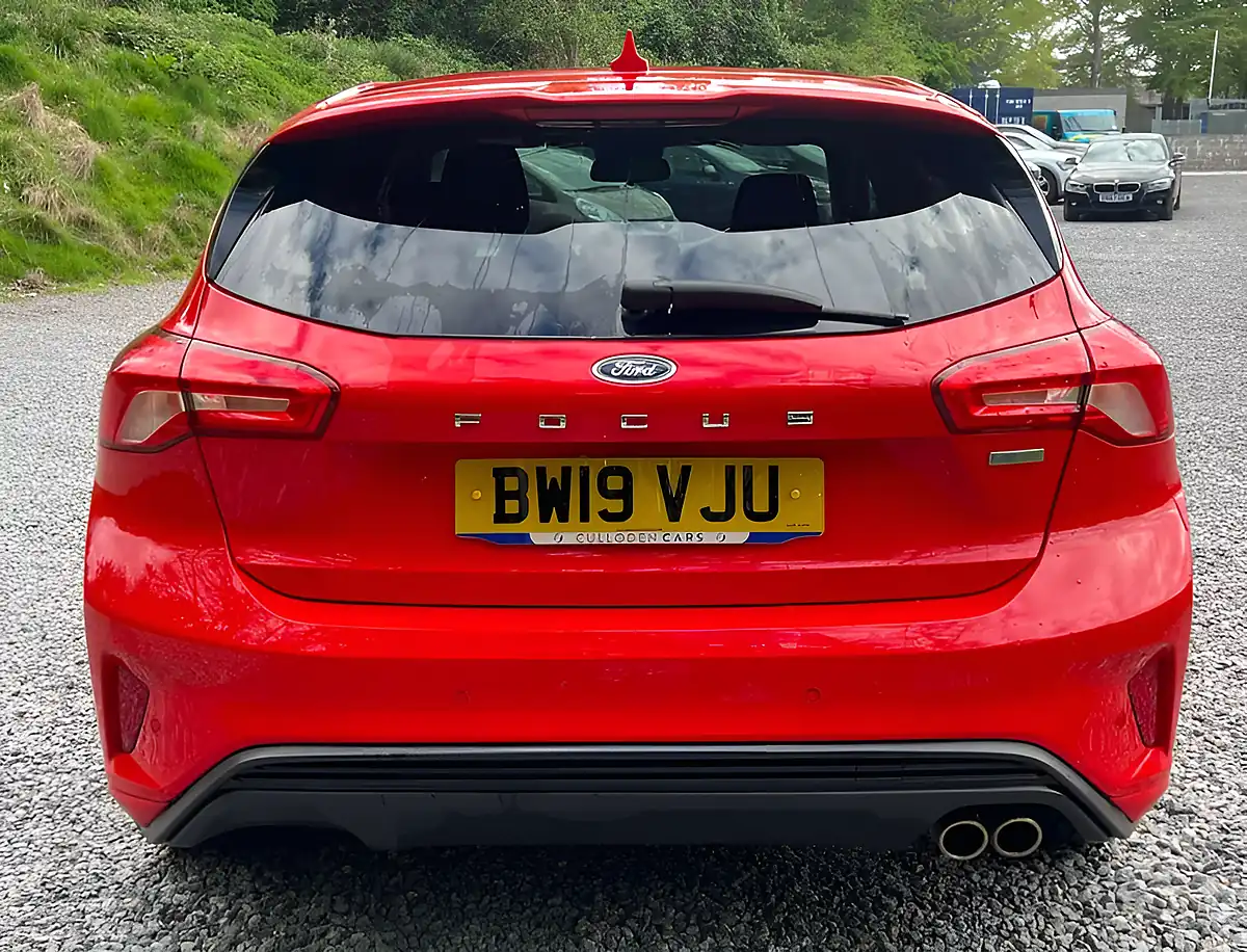Used 2019 Ford Focus ST-Line Red - Interior and Exterior details 4