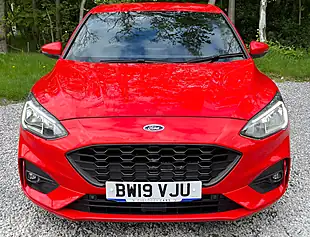 Used 2019 Ford Focus ST-Line Red - Interior and Exterior details 8