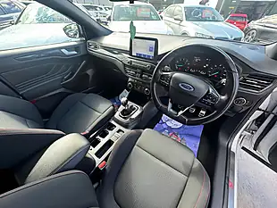 Used 2019 Ford Focus ST-Line Silver - Interior and Exterior details 13