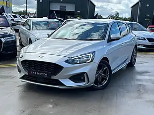 Used 2019 Ford Focus ST-Line Silver - Interior and Exterior details 6