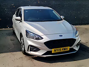 Used 2019 Ford Focus ST-Line Silver - Interior and Exterior details 3