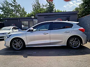 Used 2019 Ford Focus ST-Line Silver - Interior and Exterior details 6