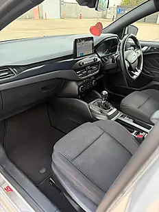 Used 2019 Ford Focus ST-Line Silver - Interior and Exterior details 11