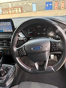 Used 2019 Ford Focus ST-Line Silver - Interior and Exterior details 13