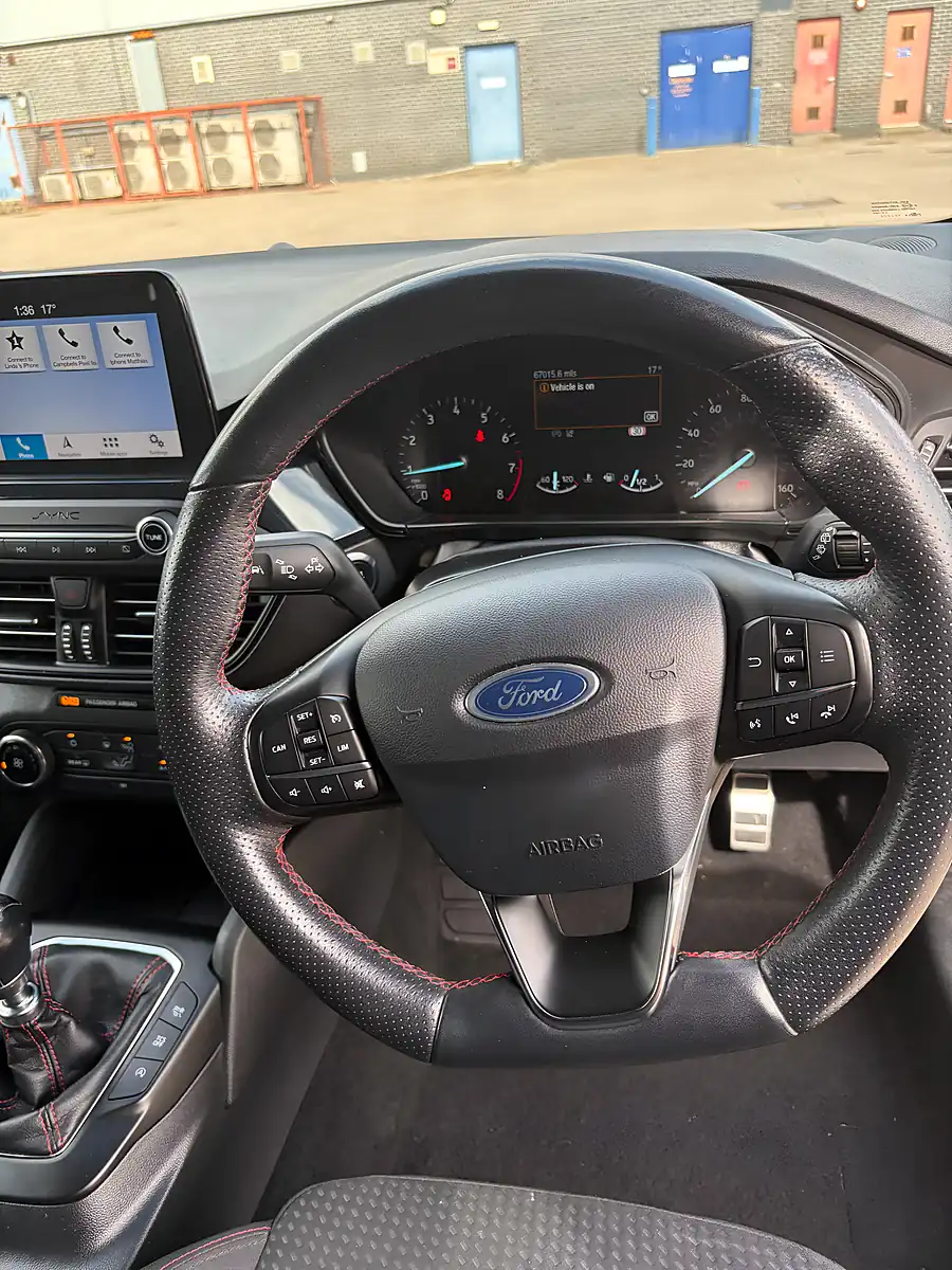 Used 2019 Ford Focus ST-Line Silver - Interior and Exterior details 13