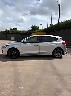 Used 2019 Ford Focus ST-Line Silver - Interior and Exterior details 2