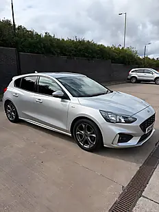 Used 2019 Ford Focus ST-Line Silver - Interior and Exterior details 7