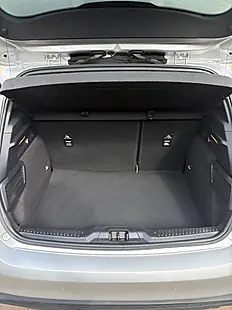 Used 2019 Ford Focus ST-Line Silver - Interior and Exterior details 9