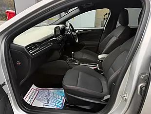 Used 2019 Ford Focus ST-Line Silver - Interior and Exterior details 11