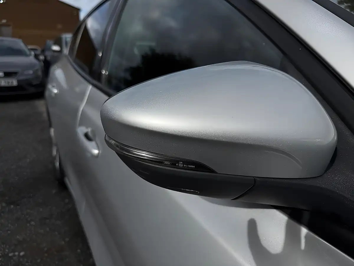 Used 2019 Ford Focus ST-Line Silver - Interior and Exterior details 18