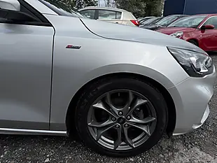 Used 2019 Ford Focus ST-Line Silver - Interior and Exterior details 19