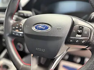 Used 2019 Ford Focus ST-Line White - Interior and Exterior details 13