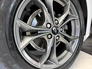 Used 2019 Ford Focus ST-Line White - Interior and Exterior details 9