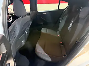 Used 2019 Ford Focus ST-Line White - Interior and Exterior details 12