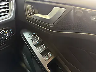 Used 2019 Ford Focus ST-Line White - Interior and Exterior details 13