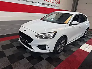 Used 2019 Ford Focus ST-Line White - Interior and Exterior details 7