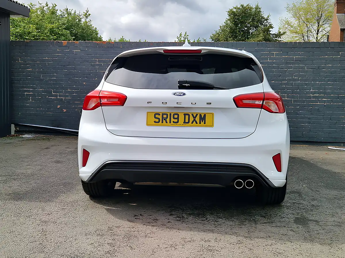 Used 2019 Ford Focus ST-Line White - Interior and Exterior details 13