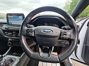 Used 2019 Ford Focus ST-Line White - Interior and Exterior details 18