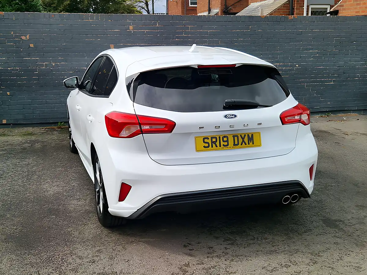 Used 2019 Ford Focus ST-Line White - Interior and Exterior details 8