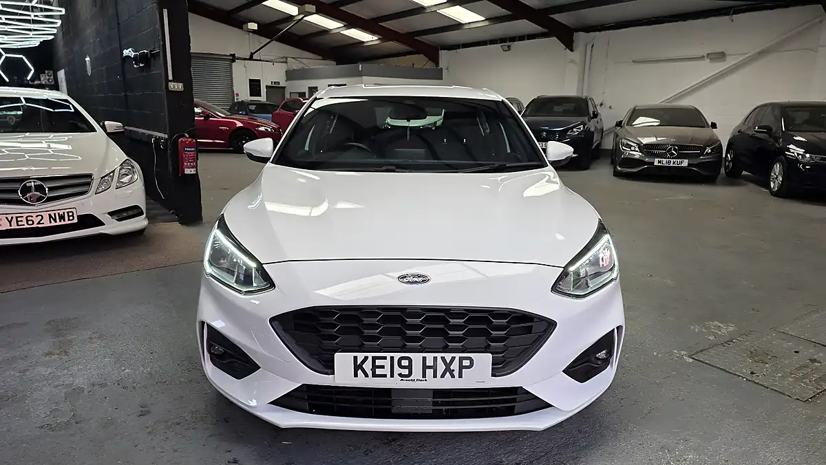 Used 2019 Ford Focus ST-Line White - Interior and Exterior details 2