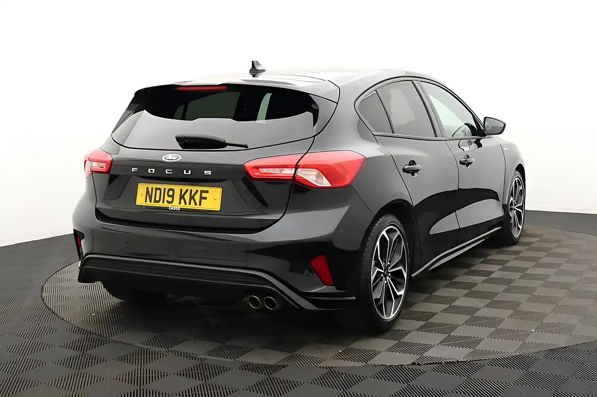 Used 2019 Ford Focus ST-Line X Black - Interior and Exterior details 3