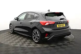 Used 2019 Ford Focus ST-Line X Black - Interior and Exterior details 5