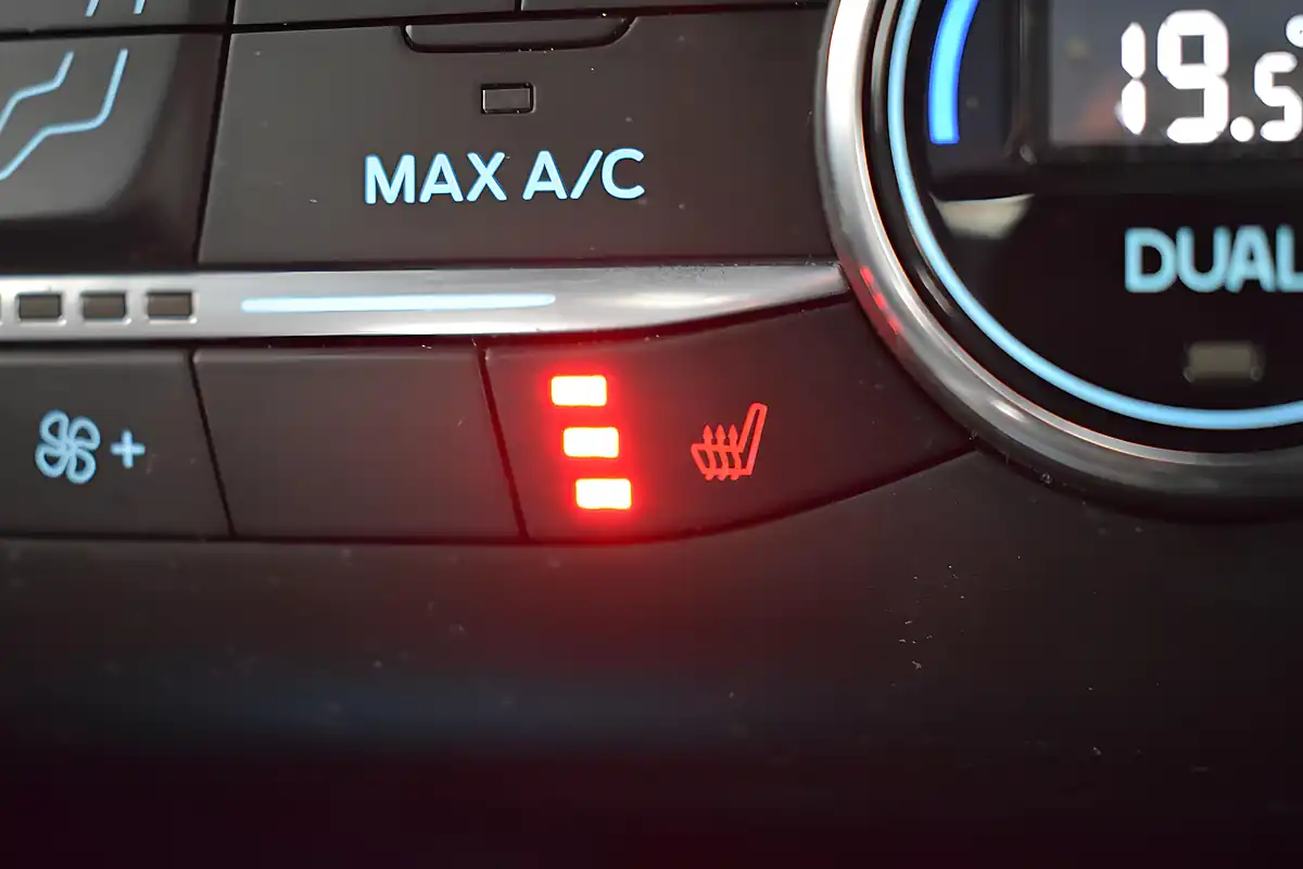 Used 2019 Ford Focus ST-Line X Black - Interior and Exterior details 18
