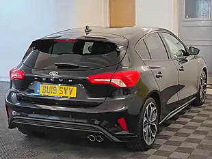 Used 2019 Ford Focus ST-Line X Black - Interior and Exterior details 4