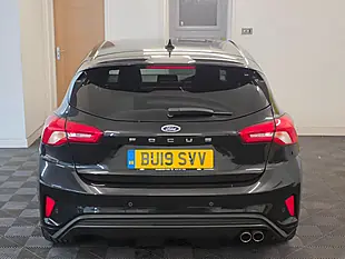 Used 2019 Ford Focus ST-Line X Black - Interior and Exterior details 5
