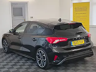 Used 2019 Ford Focus ST-Line X Black - Interior and Exterior details 6