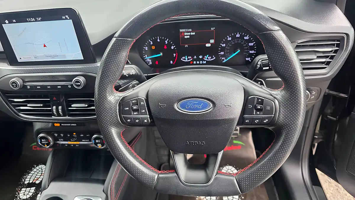 Used 2019 Ford Focus ST-Line X Black - Interior and Exterior details 13