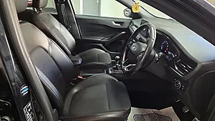 Used 2019 Ford Focus ST-Line X Black - Interior and Exterior details 9
