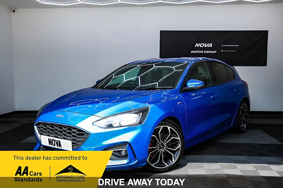 Used 2019 Ford Focus ST-Line X Blue - Front View