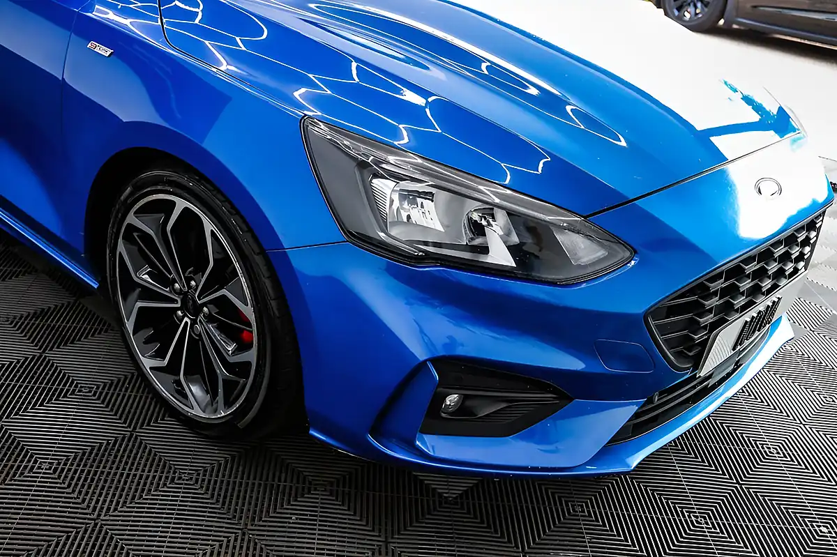 Used 2019 Ford Focus ST-Line X Blue - Interior and Exterior details 19