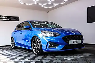 Used 2019 Ford Focus ST-Line X Blue - Interior and Exterior details 3