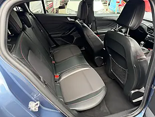 Used 2019 Ford Focus ST-Line X Blue - Interior and Exterior details 11