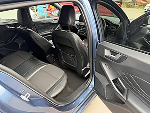 Used 2019 Ford Focus ST-Line X Blue - Interior and Exterior details 14