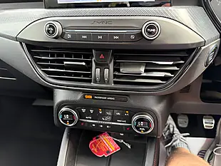 Used 2019 Ford Focus ST-Line X Blue - Interior and Exterior details 18