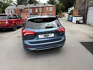 Used 2019 Ford Focus ST-Line X Blue - Interior and Exterior details 6