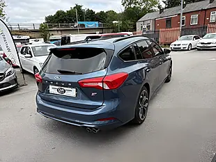 Used 2019 Ford Focus ST-Line X Blue - Interior and Exterior details 7