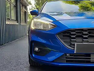 Used 2019 Ford Focus ST-Line X Blue - Interior and Exterior details 10