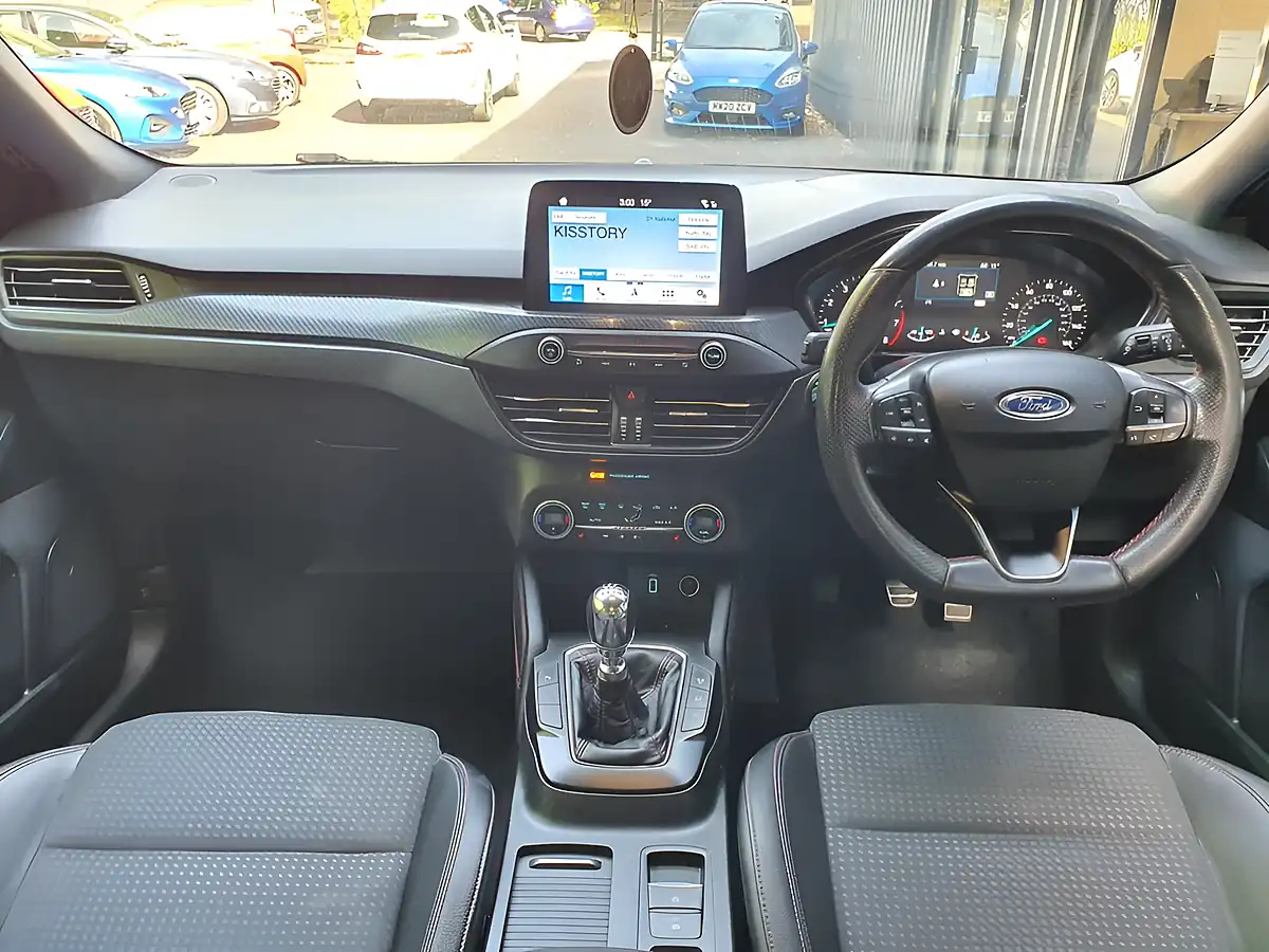 Used 2019 Ford Focus ST-Line X Blue - Interior and Exterior details 2