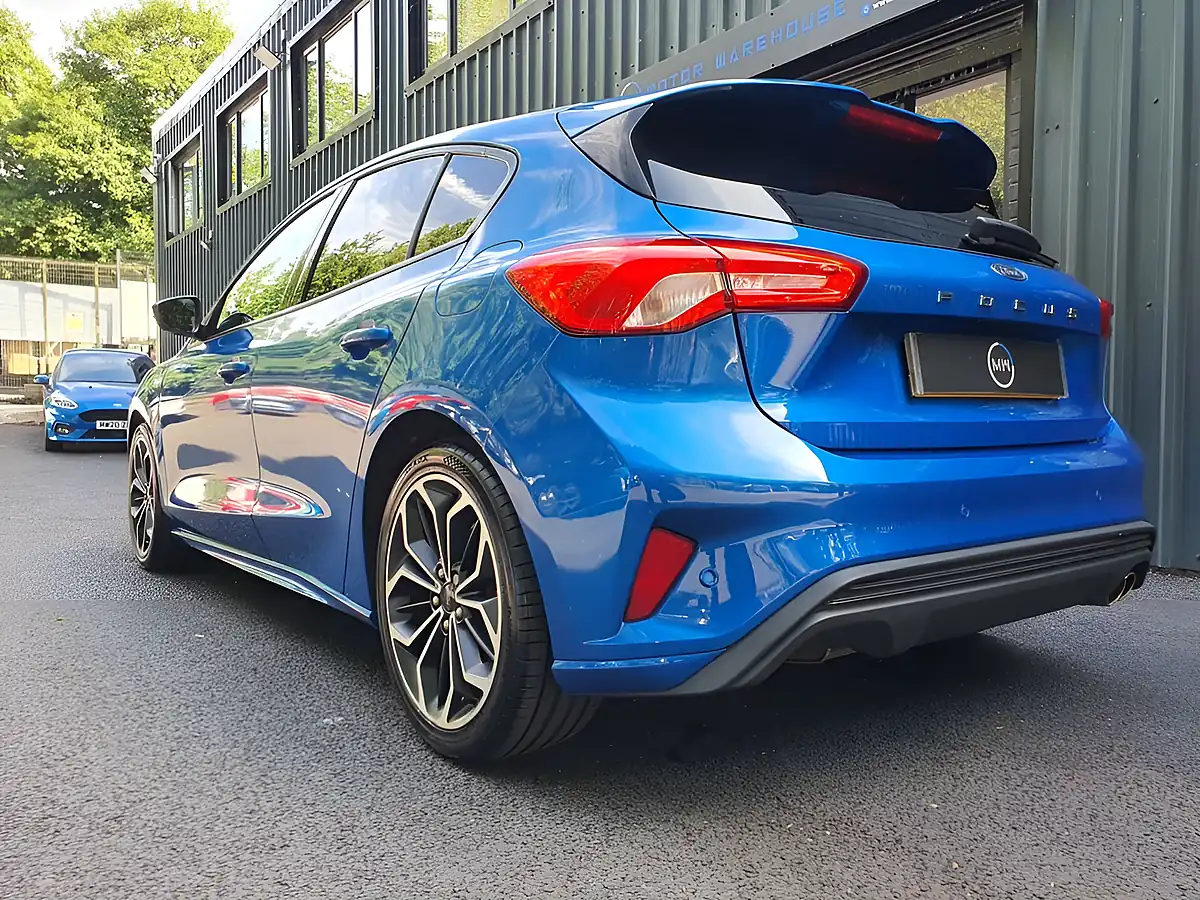 Used 2019 Ford Focus ST-Line X Blue - Interior and Exterior details 3